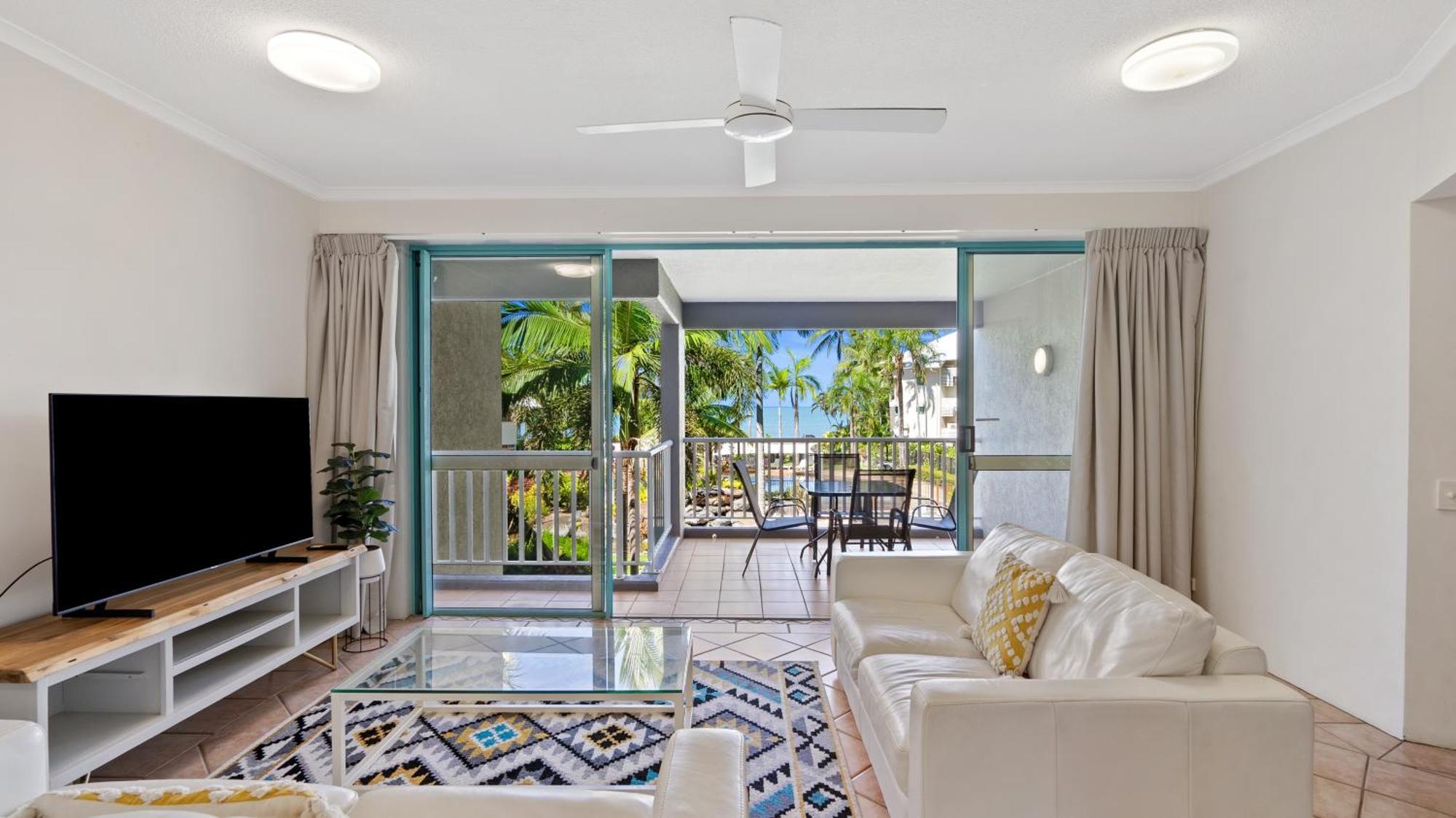 Coral Sands Beachfront Resort Trinity Beach Eksteriør billede
