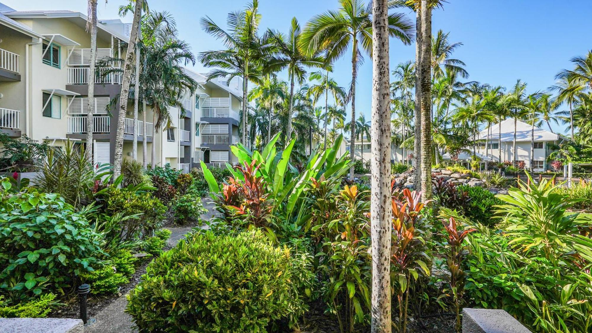 Coral Sands Beachfront Resort Trinity Beach Eksteriør billede