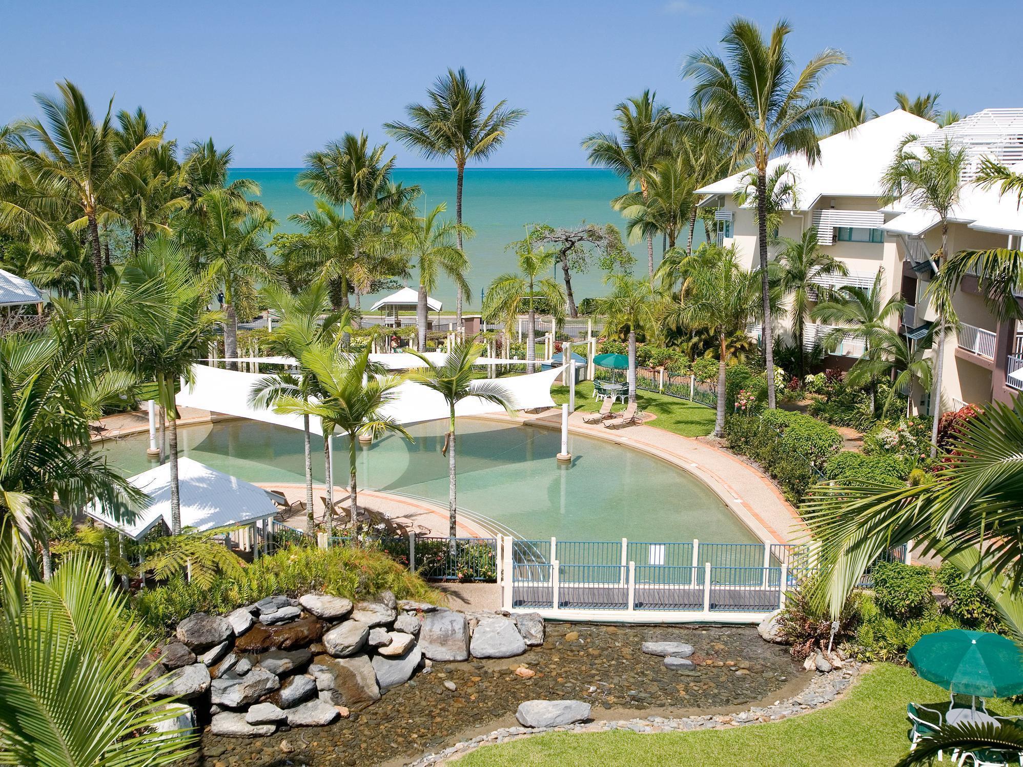 Coral Sands Beachfront Resort Trinity Beach Eksteriør billede